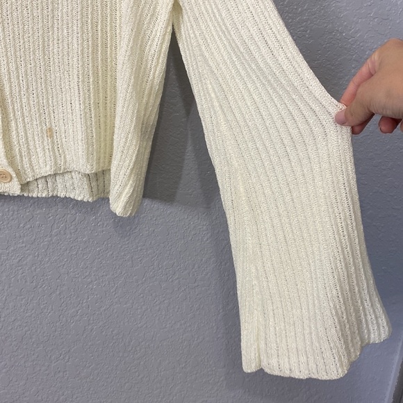 Sadie & Sage Cream V Neck Button Long Sleeve Top - Picture 3 of 8